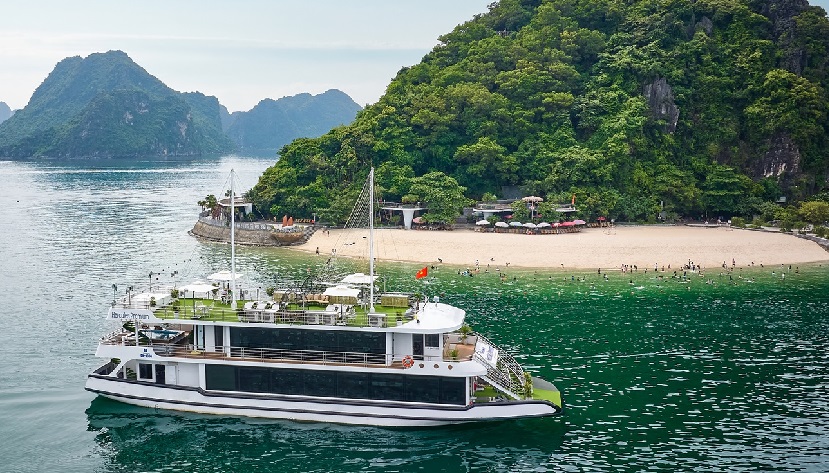 Tour Hạ Long trong ngày trên du thuyền 5 sao Hercules Premium